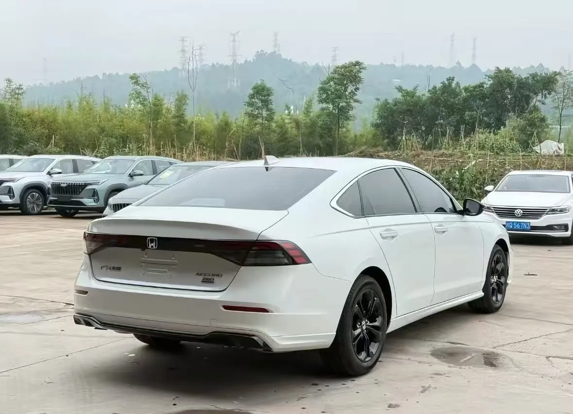 Honda 2026 11th Generation Accord 1.5T Stepless 260TURBO Sports Series Deluxe Automatic Gear 5