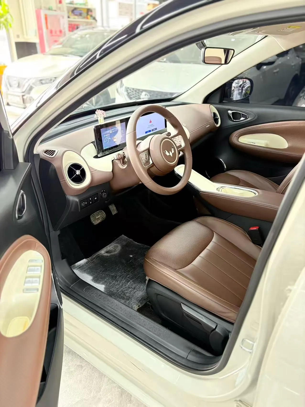 WuLing 2024 Plantronics 333km LingBox Connected Automatic Gear 4