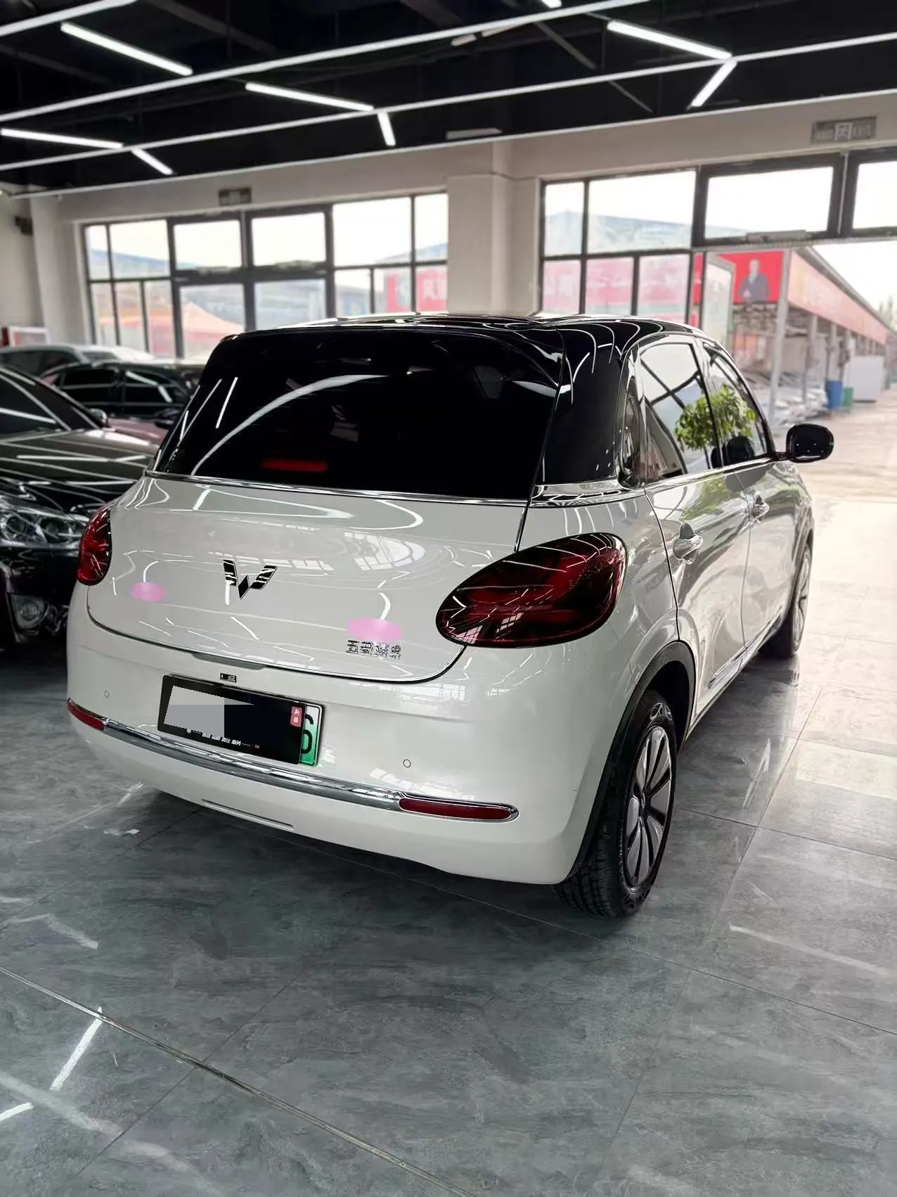 WuLing 2024 Plantronics 333km LingBox Connected Automatic Gear 9
