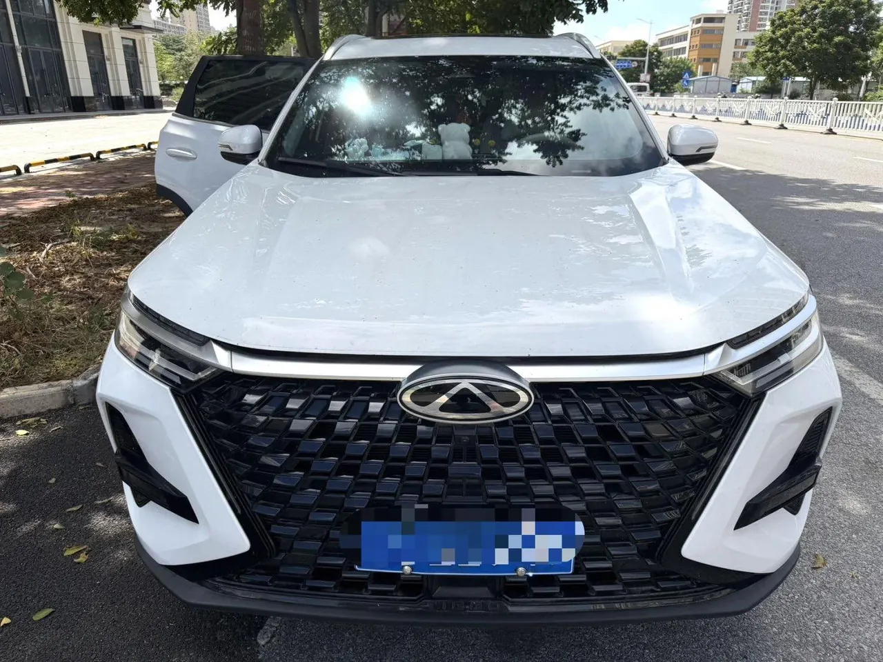 Chery 2024 Ruihu 8 PRO 1.6T 290T Champion Edition Two-Drive Peak Edition 5-seat Automatic Gear 2