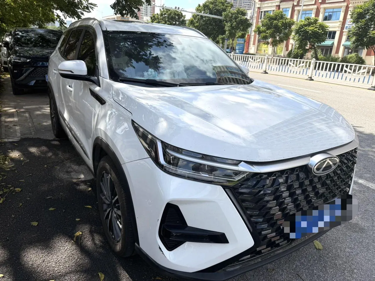 Chery 2024 Ruihu 8 PRO 1.6T 290T Champion Edition Two-Drive Peak Edition 5-seat Automatic Gear 3