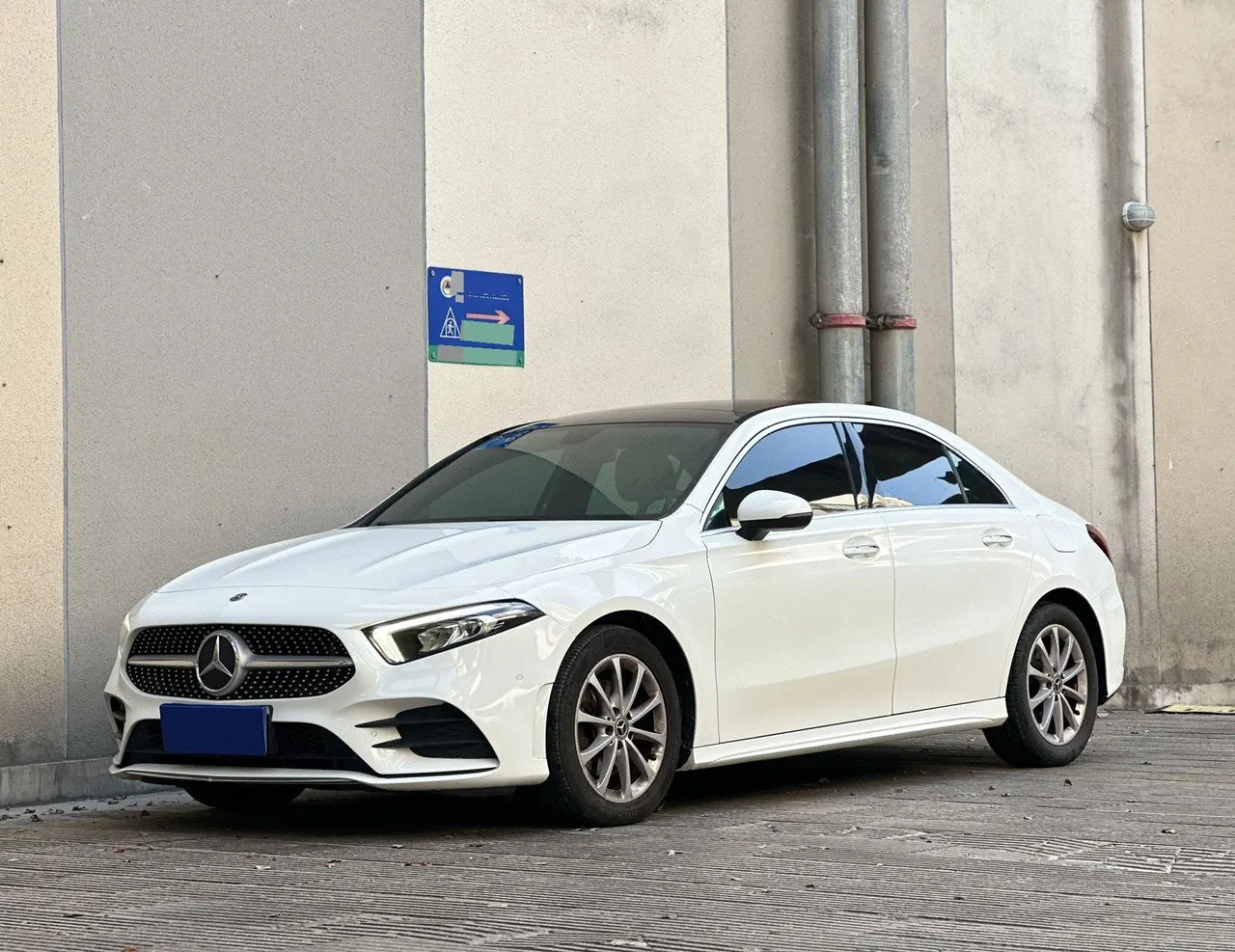 Открыть галерею: Mercedes Benz Class A 2020 A 200 L 1.3T Fashion (Modified) Automatic Gear
