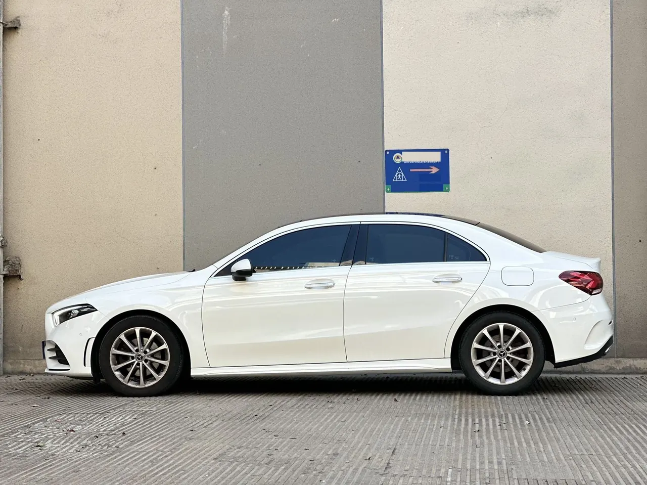 Mercedes Benz Class A 2020 A 200 L 1.3T Fashion (Modified) Automatic Gear 9