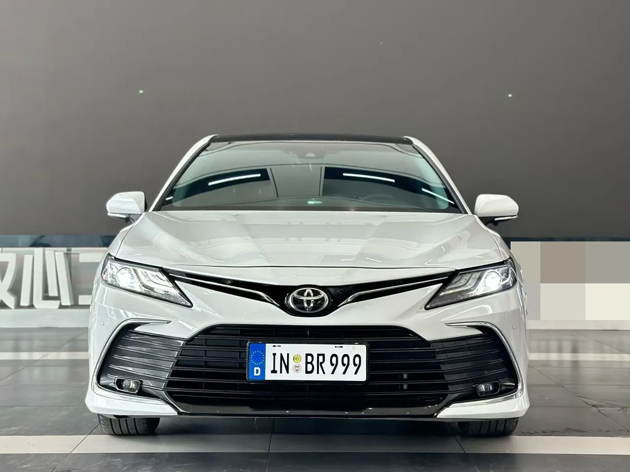 Toyota 2023 Camry 2.5G Deluxe Edition Automatic Gear 2