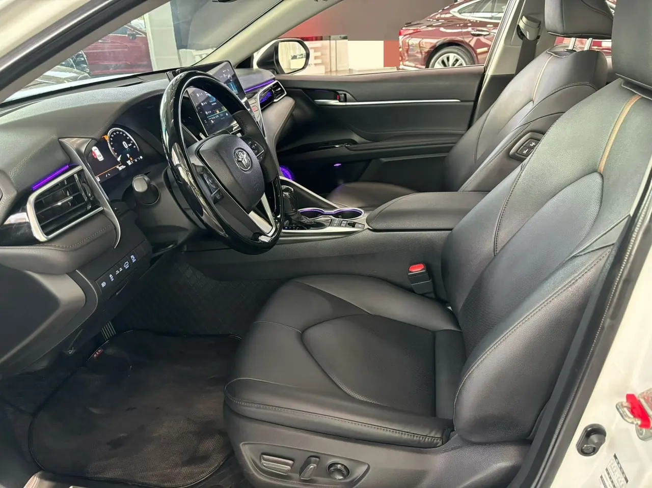 Toyota 2023 Camry Dual Engine 2.5HG Stepless Deluxe Automatic Gear 4