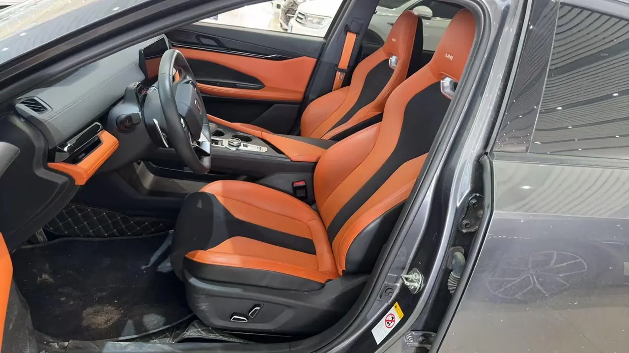 ChangAn 2023 UNI-V 1.5T Sports Edition Automatic 2