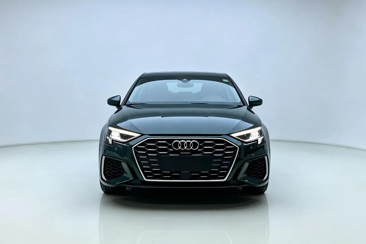 Audi 2023 A3L Limousine 1.4TFSI 35TFSI Fashion Sport Version Automatic Transmission 2