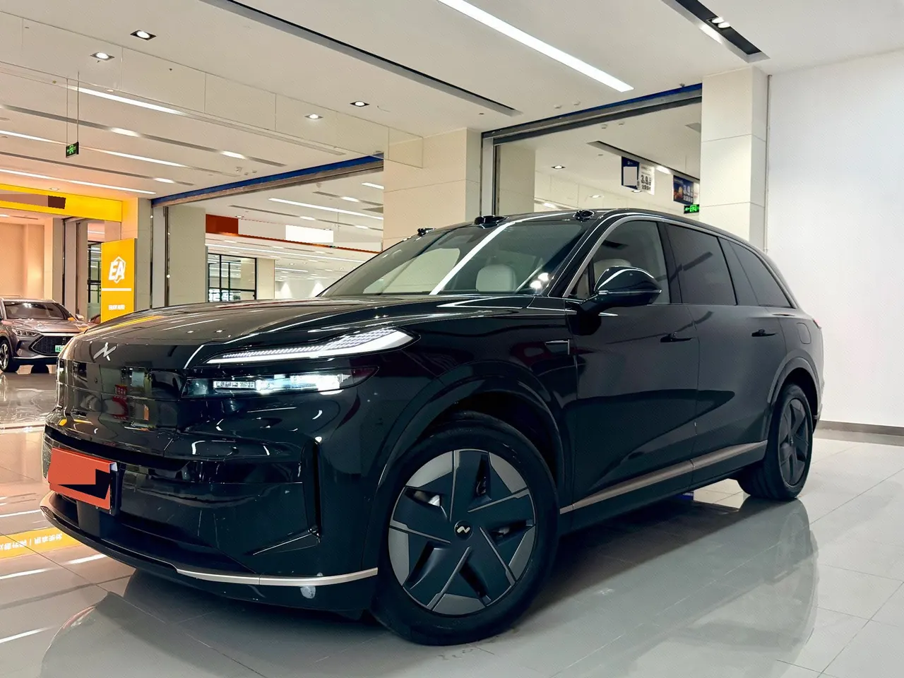 Open image lightbox: ONVO 2026 L90 Max six-seat automatic gear