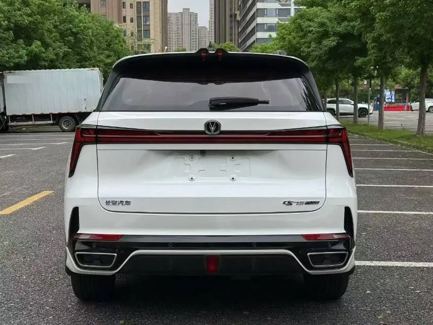 ChangAn 2023 CS75 PLUS 1.5T Prestige Automatic 8