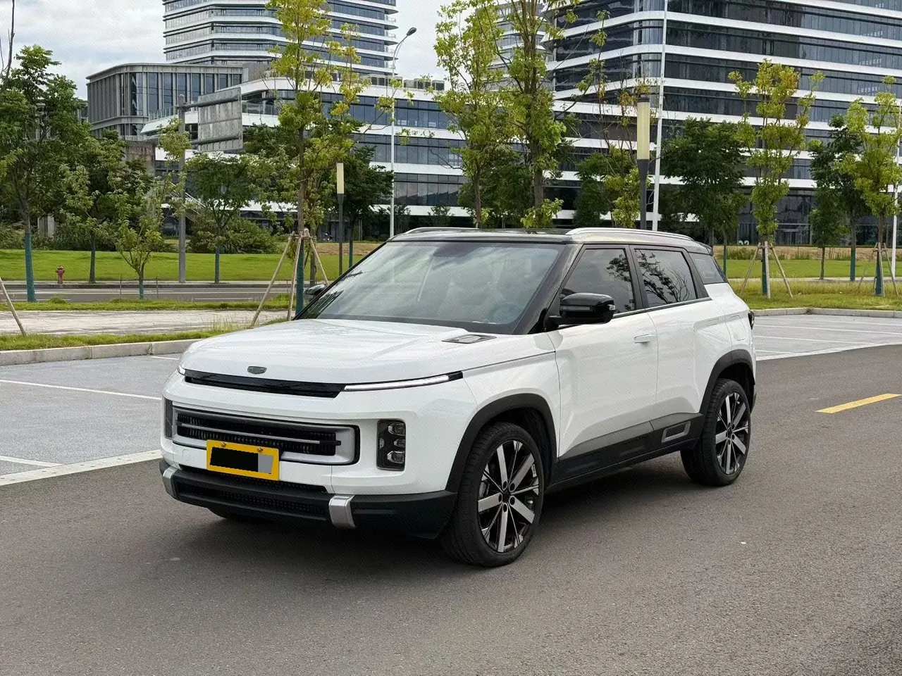 Open image lightbox: Geely 2023 icon 1.5TD chocolate alcohol version of automatic gear