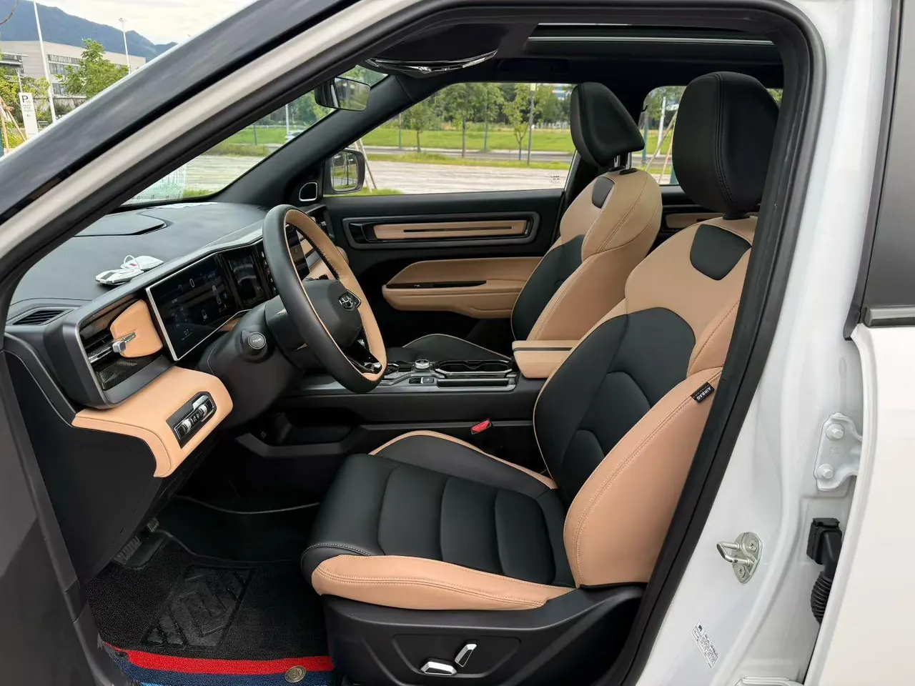 Geely 2023 icon 1.5TD chocolate alcohol version of automatic gear 4