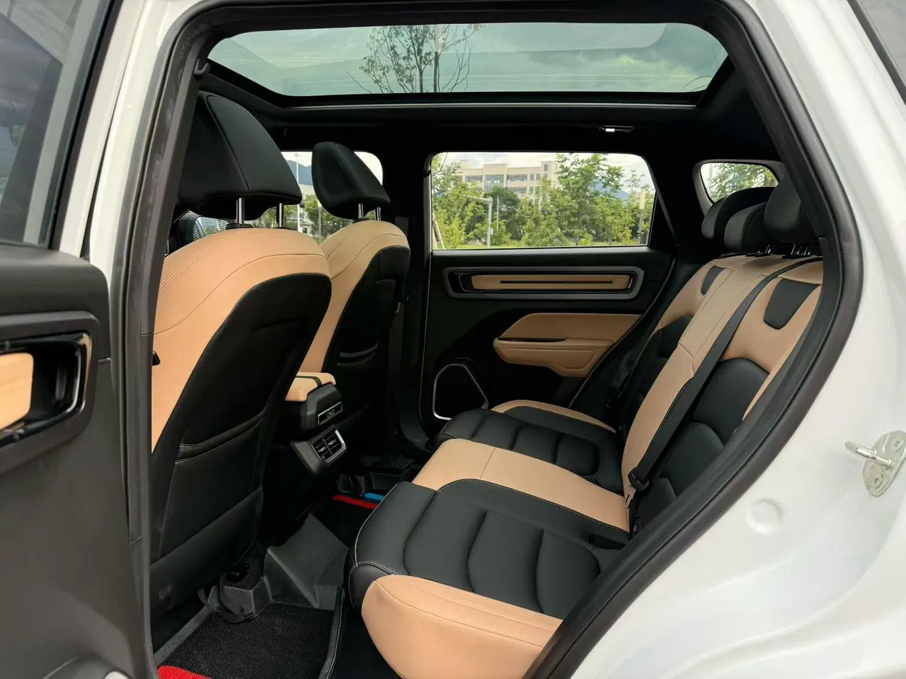 Geely 2023 icon 1.5TD chocolate alcohol version of automatic gear 5