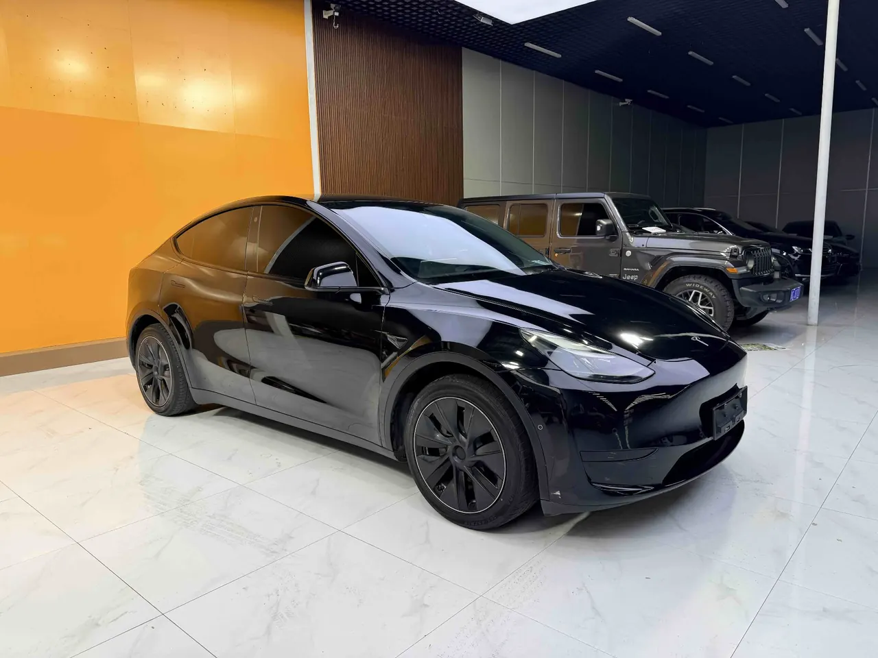 Tesla 2022 Model Y rear-wheel drive version (facelift) automatic gear 2