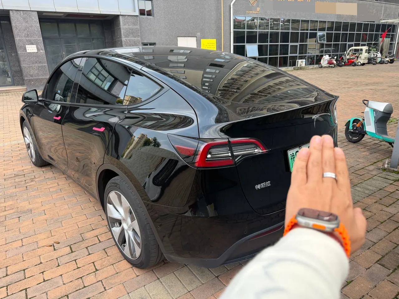 Tesla 2021 Model Y Standard Endurance Rear Drive Automatic Gear 4
