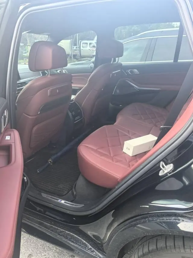 BMW 2023 X5 xDrive40Li 48V 3.0T M sports obsidian night suit automatic gear 5