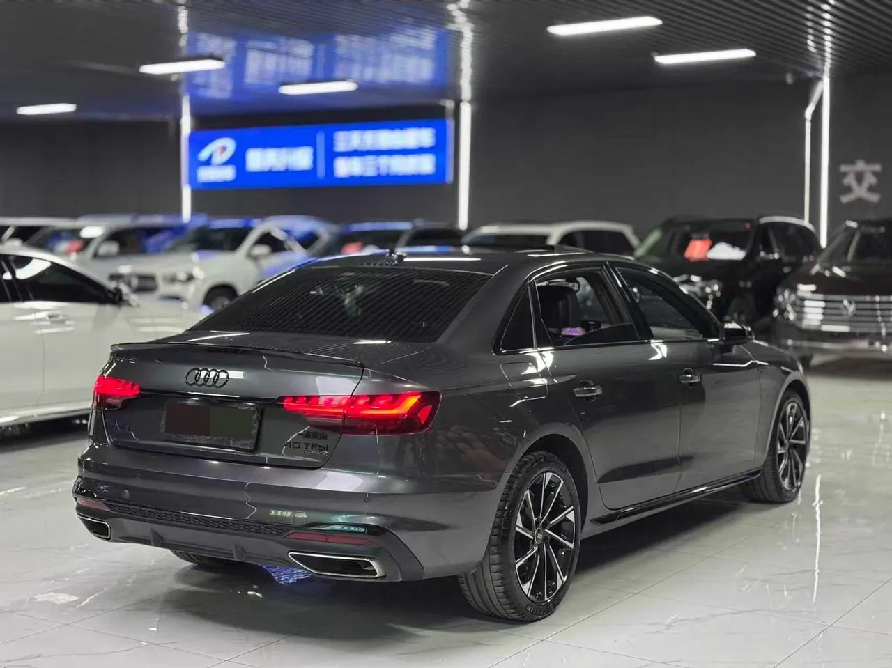 Audi 2023 A4L 2.0TFSI 40TFSI Deluxe Dynamic Automatic 6