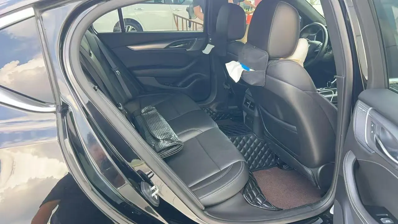 Cadillac 2023 CT5 2.0T 28T Luxury (Standard Edition) Automatic Gear 4
