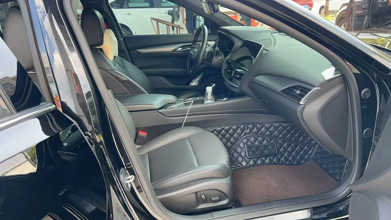 Cadillac 2023 CT5 2.0T 28T Luxury (Standard Edition) Automatic Gear 5