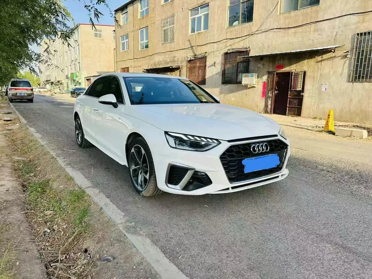 Audi 2022 A4L 2.0TFSI 40TFSI Fashion Dynamic Automatic 3