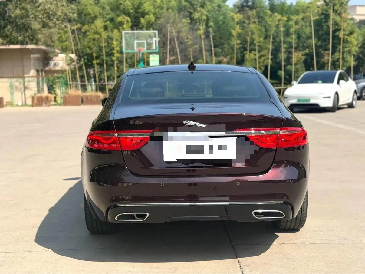 Jaguar 2020 XFL 2.0T P 10000.00g Drive Elite Automatic Gear 2