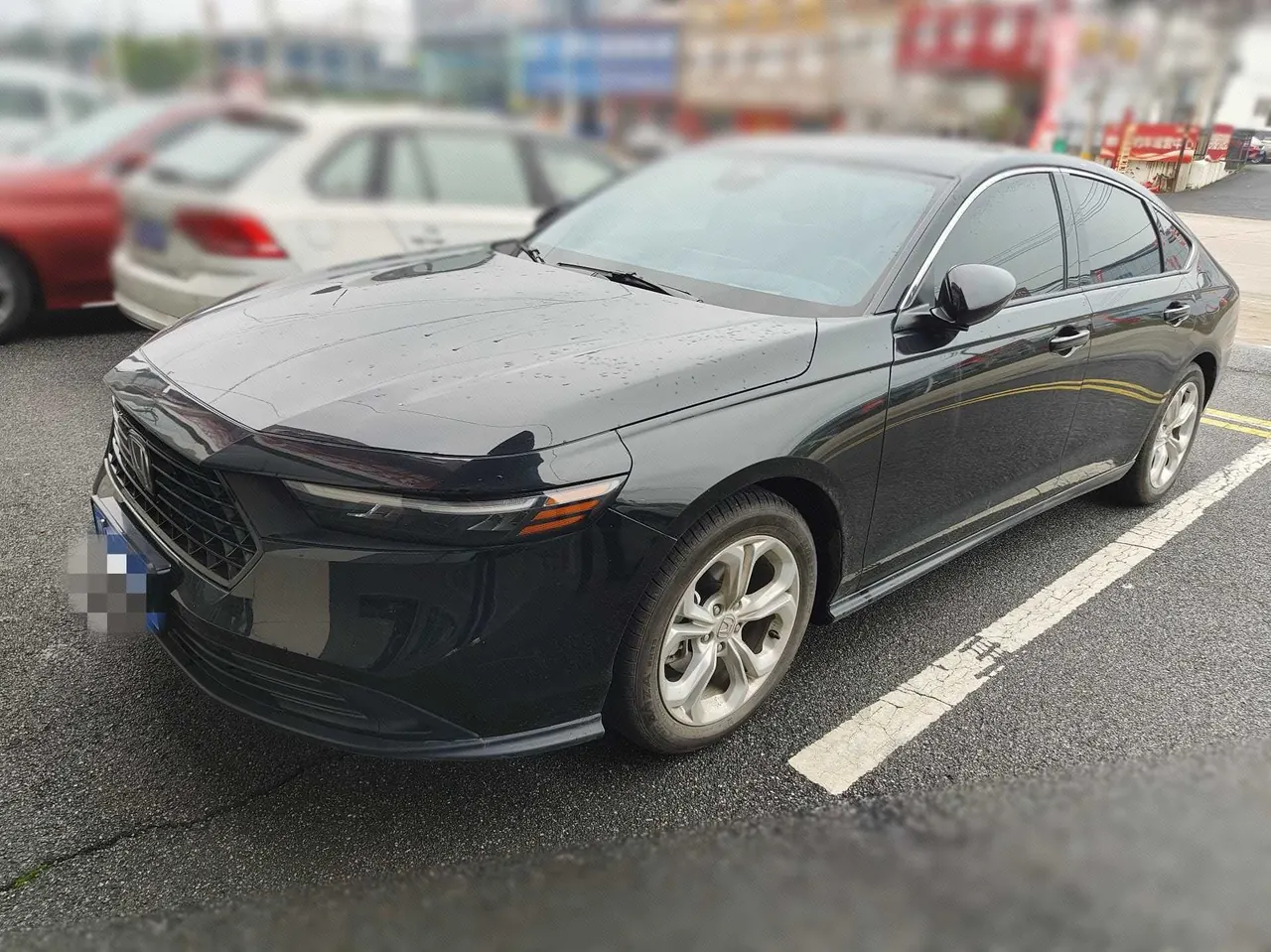 打开图片灯箱:Honda 2023 11th Generation Accord 1.5T Stepless 260TURBO Deluxe Automatic Gear