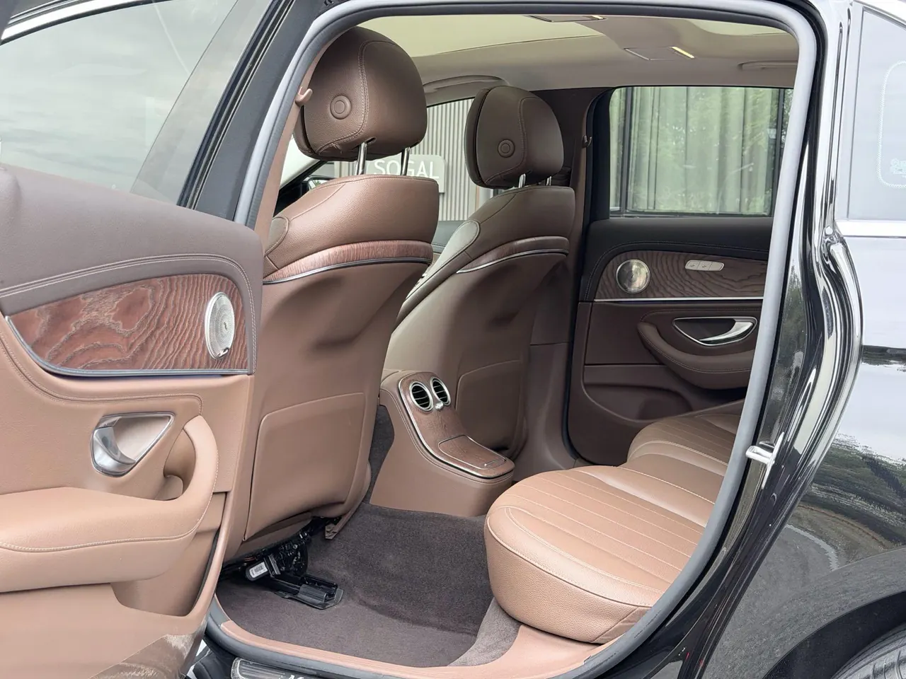 Mercedes Benz E-Class 2023 E 300 L 2.0T Fashion Automatic Gear 6