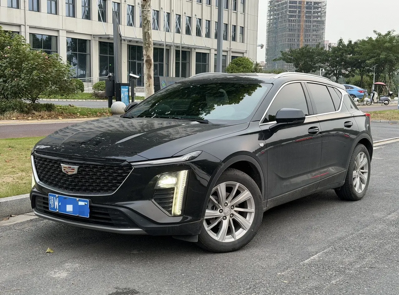 Cadillac 2023 GT4 48V 1.5T 25T Fashion Automatic - View 1