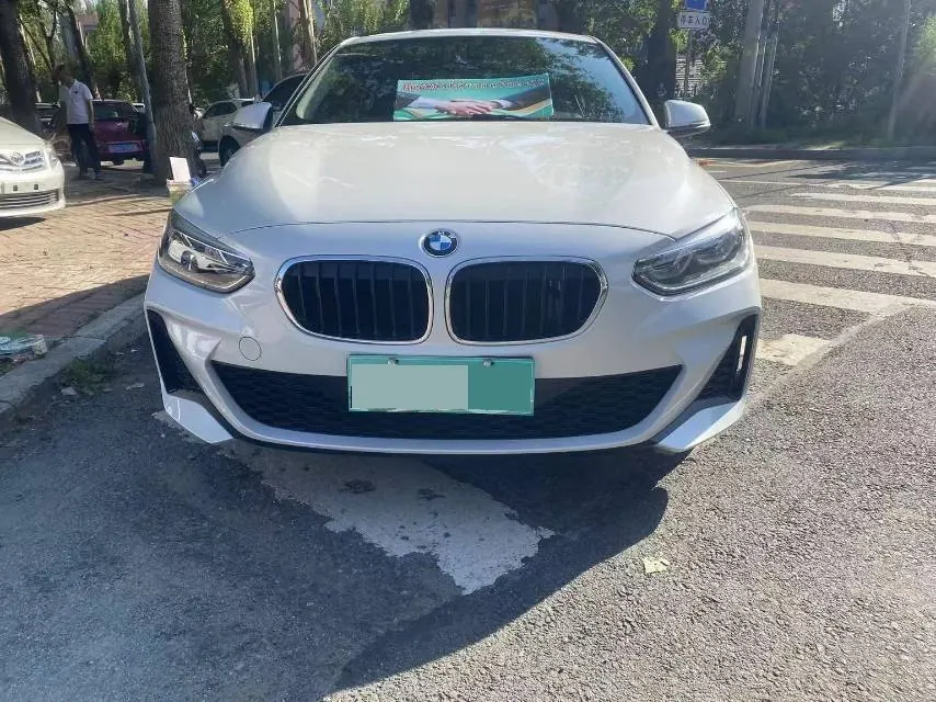 BMW 1 Series 2022 120i 1.5T M Sports Edition Automatic Gear 2