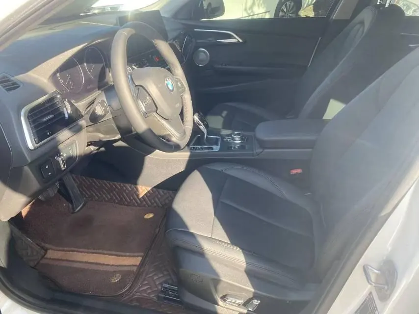 BMW 1 Series 2022 120i 1.5T M Sports Edition Automatic Gear 9