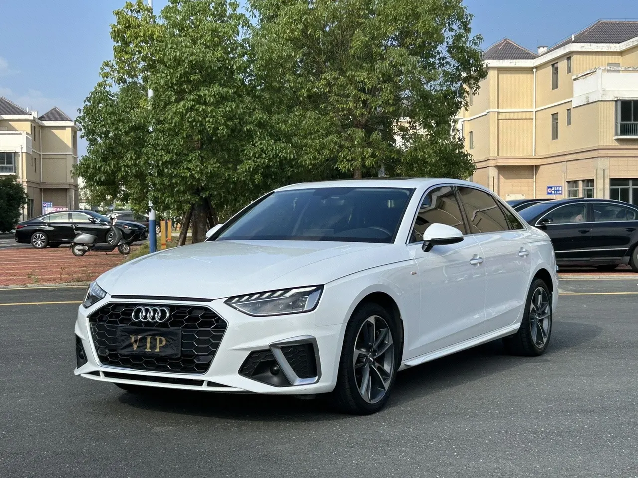 Open image lightbox: Audi 2020 A4L 2.0TFSI 40TFSI Fashion Dynamic Automatic