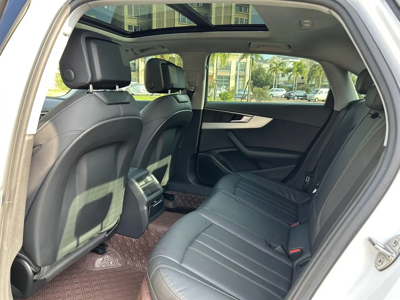 Audi 2020 A4L 2.0TFSI 40TFSI Fashion Dynamic Automatic 7