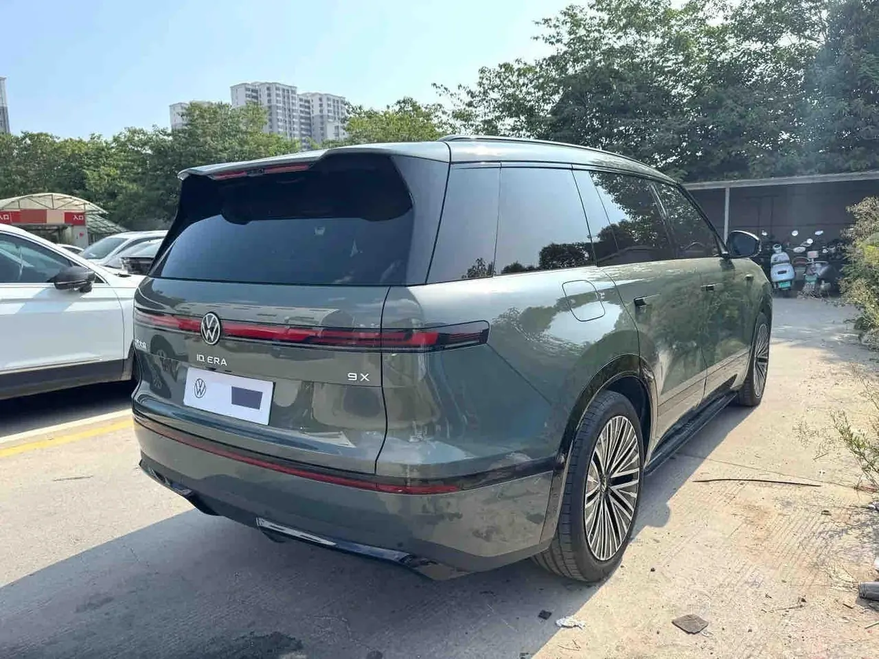 Volkswagen 2026 ID.ERA 9X Max 4-wheel drive automatic gear 2