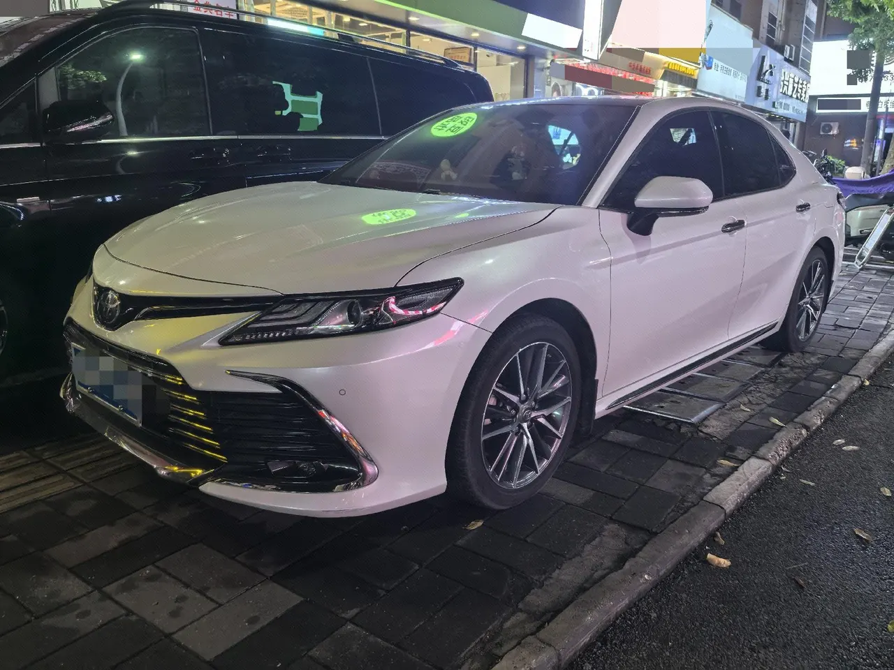 Open image lightbox: Toyota 2023 Camry 2.5G Deluxe Edition Automatic Gear