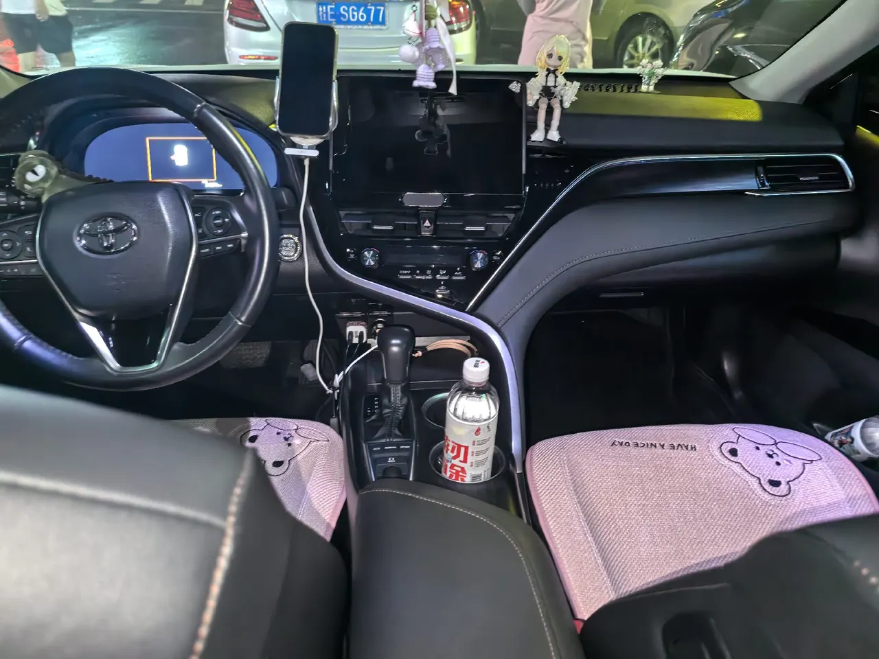 Toyota 2023 Camry 2.5G Deluxe Edition Automatic Gear 8