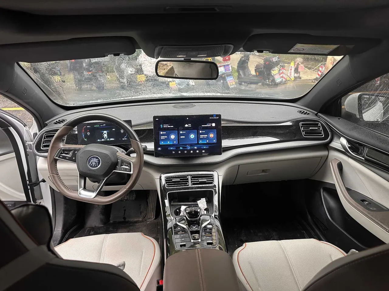 BYD 2023 Qin PLUS DM-i 1.5 stepless champion version Exceed 120KM automatic gear 4