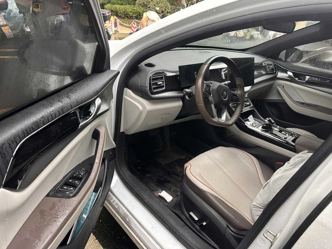 BYD 2023 Qin PLUS DM-i 1.5 stepless champion version Exceed 120KM automatic gear 5