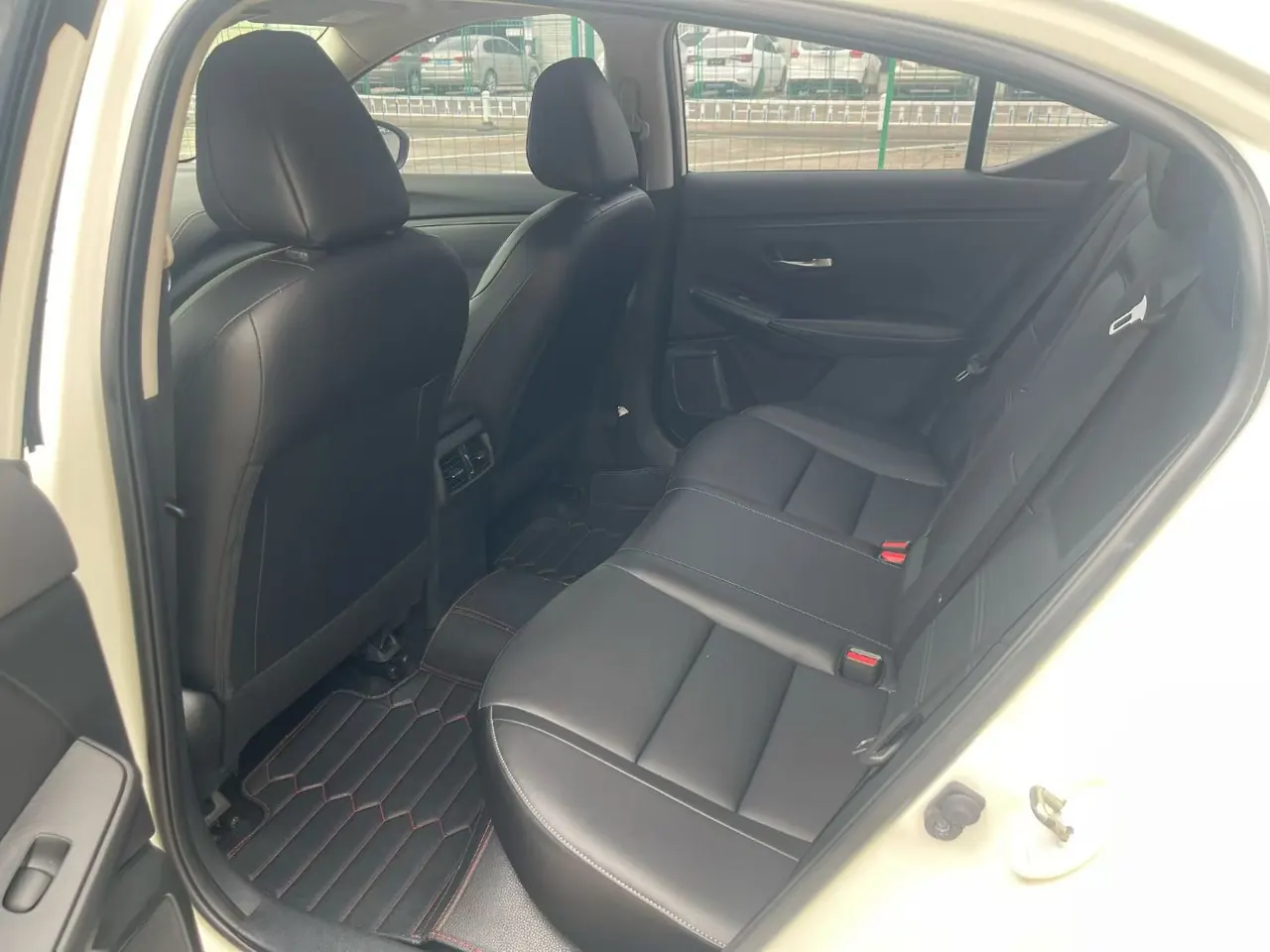 Nissan 2021 Sylphy 1.6 Stepless XL Pleasant Edition Automatic Gear 5