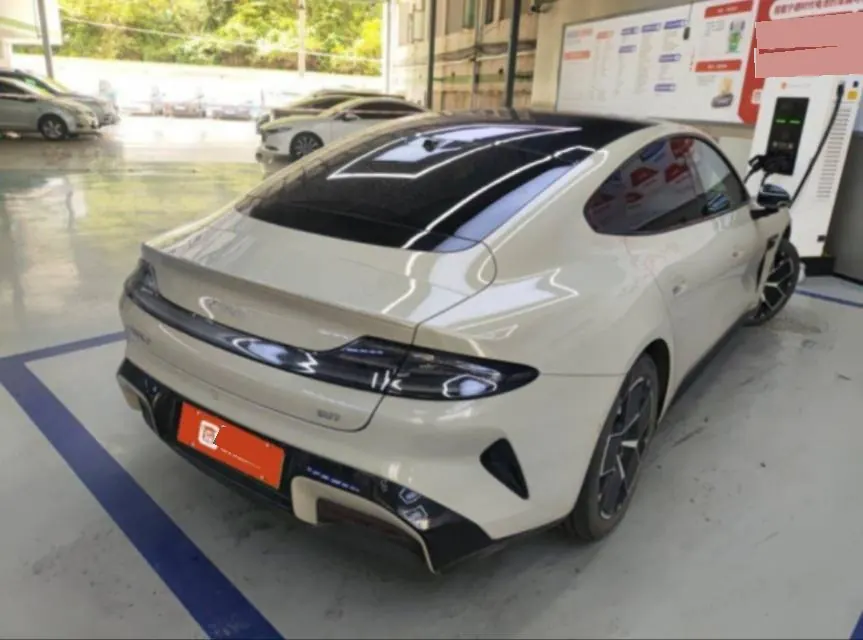 MI 2024 SU 7 700km Rear Drive Long Endurance Smart Driving Edition Automatic Gear 2