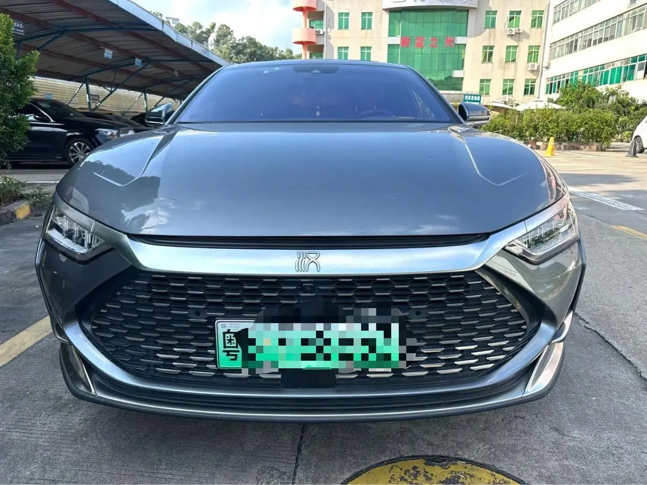 BYD 2020 Han DM 2.0T four-wheel drive performance version luxury automatic gear 2