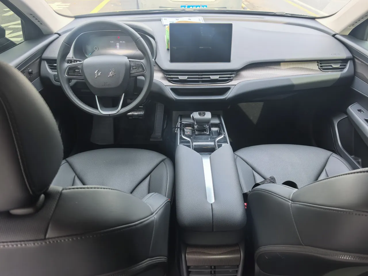 HongQi 2023 E-QM5 Basic Travel Edition (Modified) Automatic Gear 4