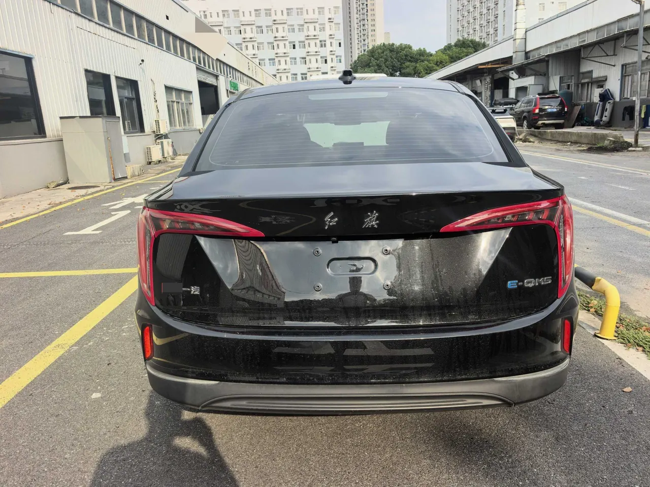 HongQi 2023 E-QM5 Basic Travel Edition (Modified) Automatic Gear 6