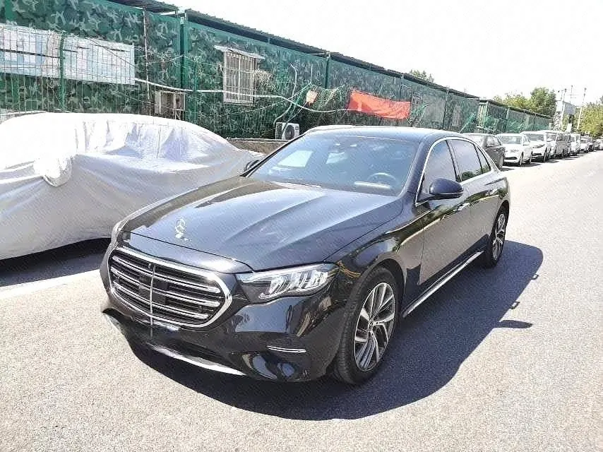 Открыть галерею: Mercedes Benz E Class 2024 E 300 L 48V 2.0T Fashion Automatic Gear