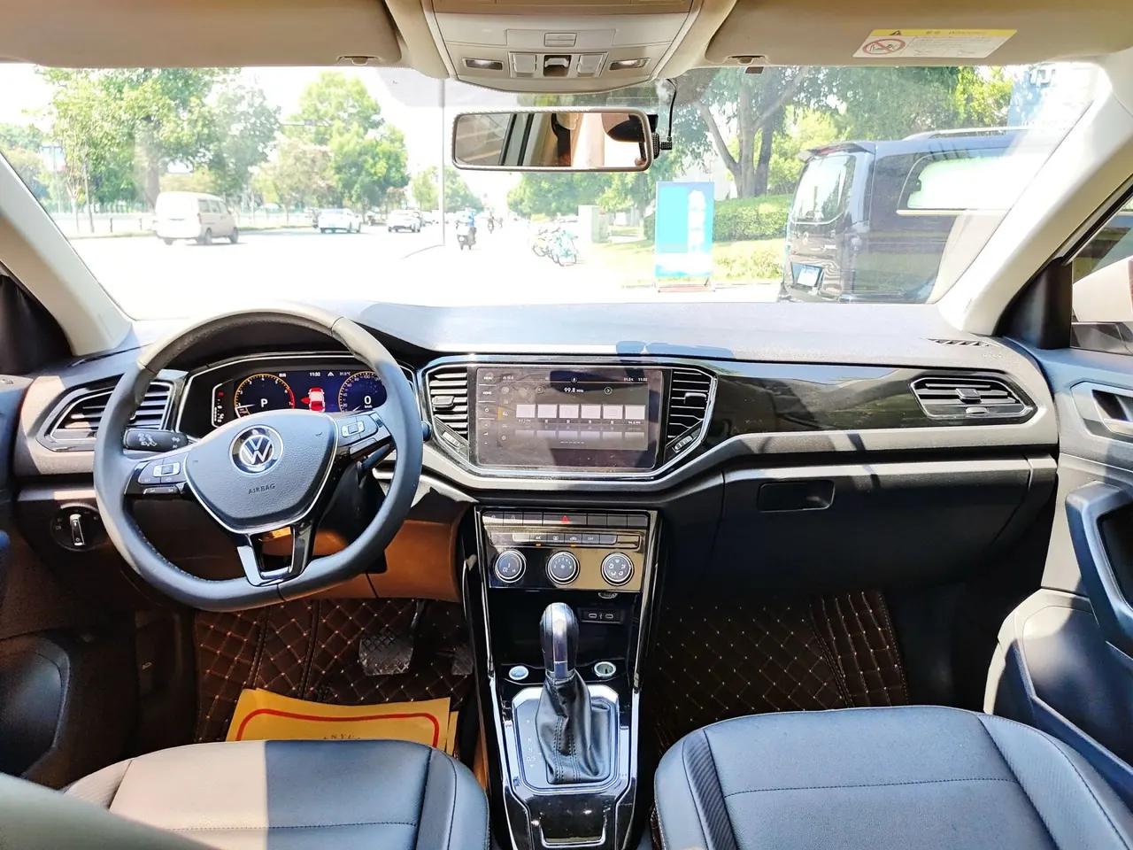 Volkswagen 2023 Tange 1.5TSI 300TSI Two-Drive Starlight Edition Automatic Gear 4