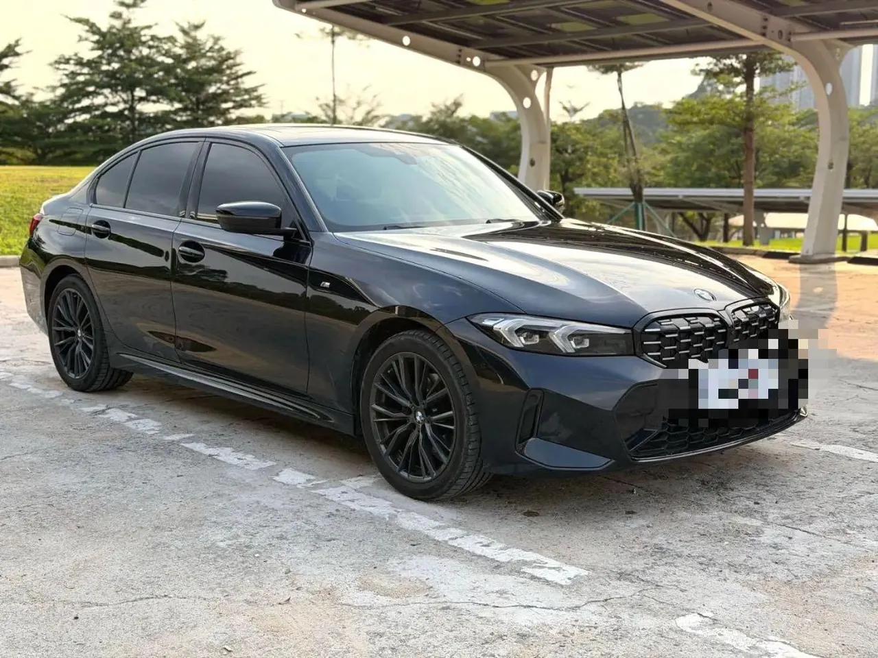 BMW 3 Series 2024 325i 2.0T M Sports Obsidian Night Suit Automatic Gear 5
