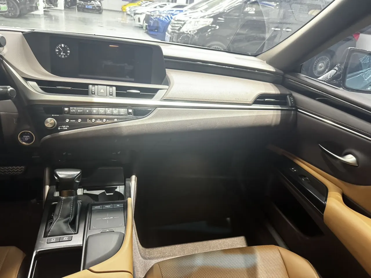 Lexus ES (Imported) 2020 ES300h 2.5 Stepless Excellence Edition Automatic Gear 9