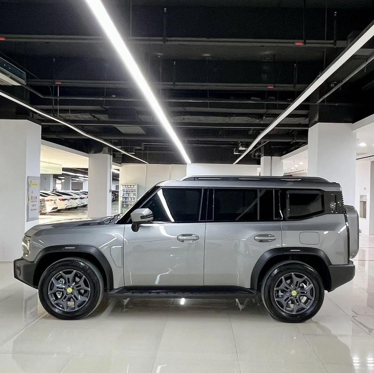 Jetour 2024 Traveler 2.0T 4-wheel Drive Yueyo PRO Automatic Gear 3