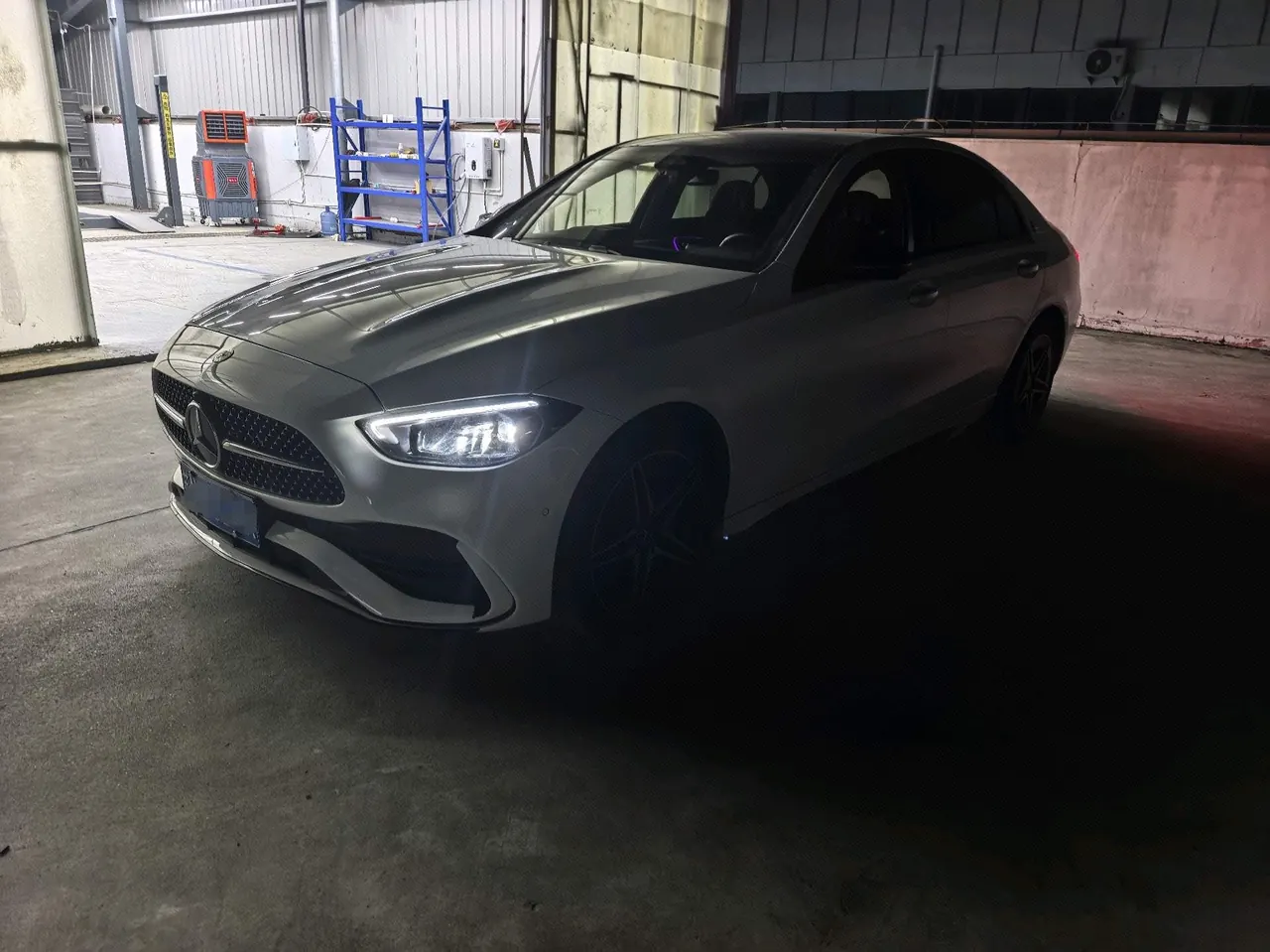 打开图片灯箱:Mercedes Benz Class C 2024 C 260 L 48V 1.5T Hao Night Sports Edition (Modified 3) Automatic Gear