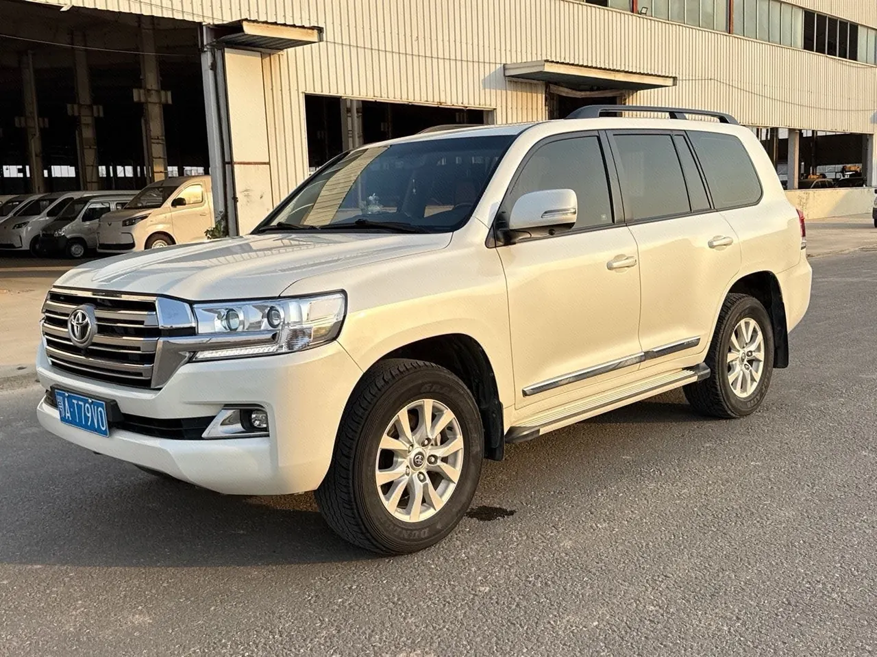 Toyota Land Cruiser (Imported) 2020 Land Cruiser 4.0 Middle East Manual - View 1