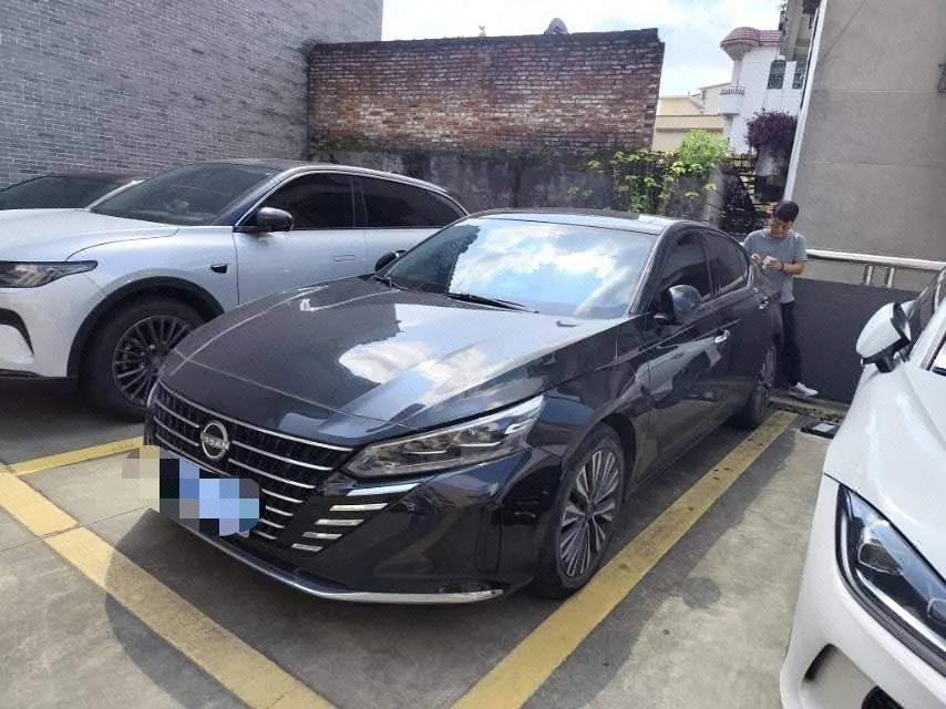 打开图片灯箱:Nissan 2022 Teana 2.0 Stepless XL-TLS Pleasant Edition Automatic Gear
