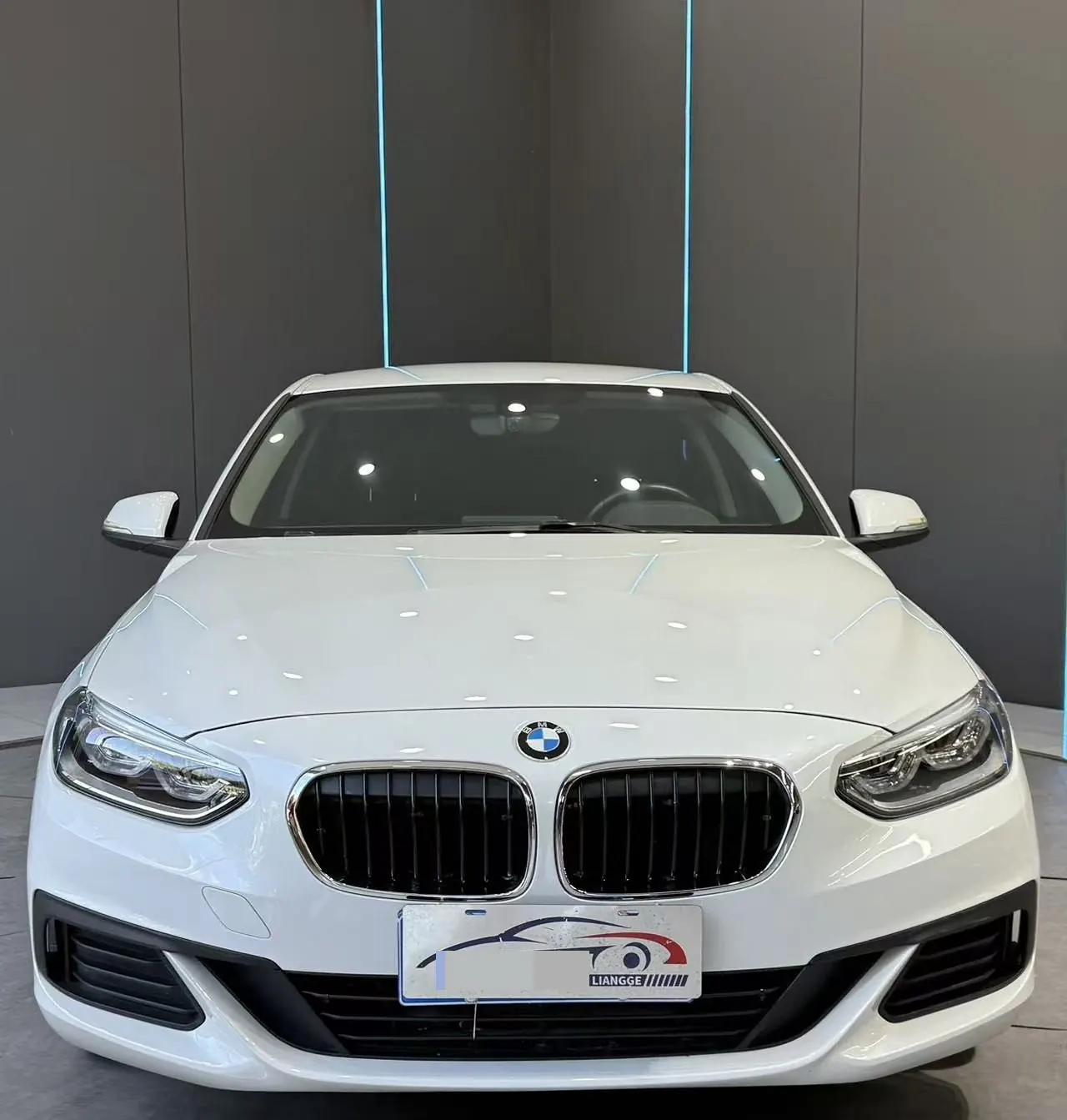 BMW 1 Series 2020 120i 1.5T Fashion Automatic 2